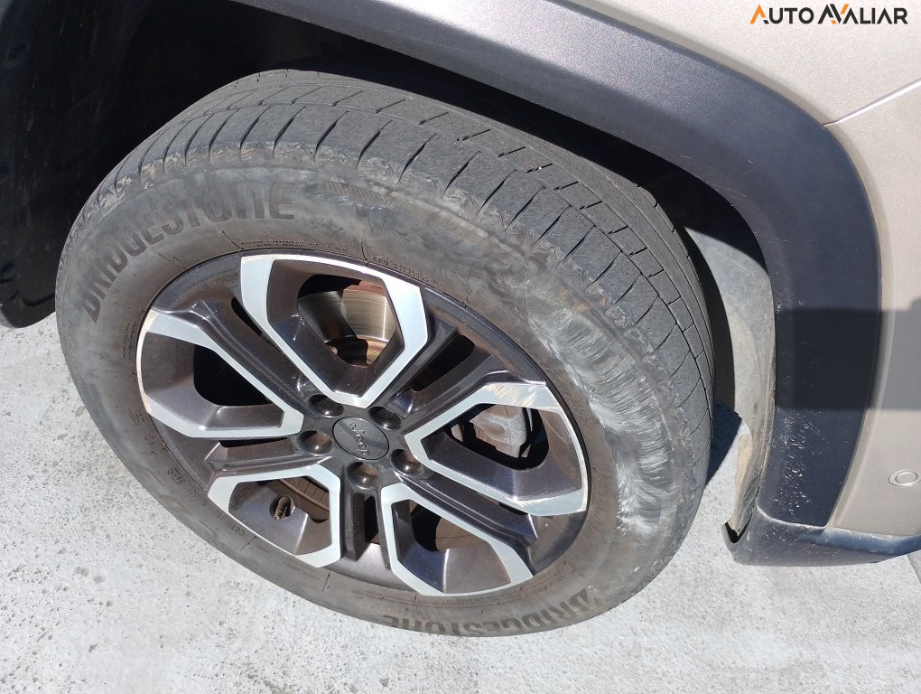 JEEP COMMANDER 2.0 TD380 TURBO DIESEL LIMITED AT9