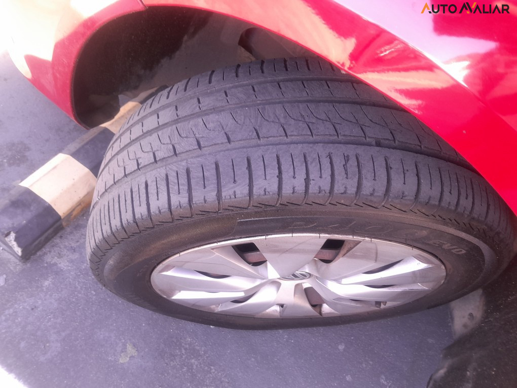 VOLKSWAGEN FOX 1.0 MI TRENDLINE 8V FLEX 4P MANUAL