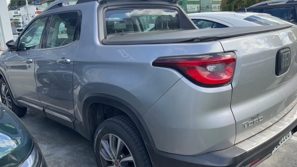 FIAT TORO 2.0 16V TURBO DIESEL VOLCANO 4WD AT9