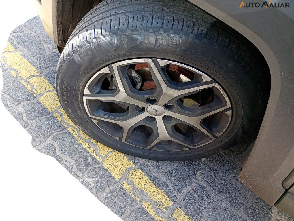 JEEP RENEGADE 1.3 T270 TURBO FLEX SAHARA AT6