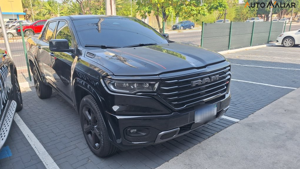 RAM RAMPAGE 2.0 HURRICANE 4 TURBO GASOLINA R/T 4X4 AUTOMÁTICO