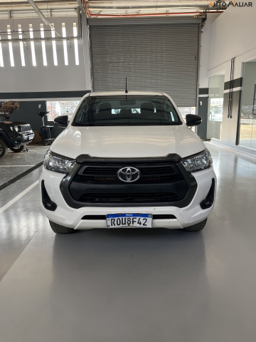 TOYOTA HILUX 2.8 D-4D TURBO DIESEL CD SR 4X4 AUTOMÃTICA