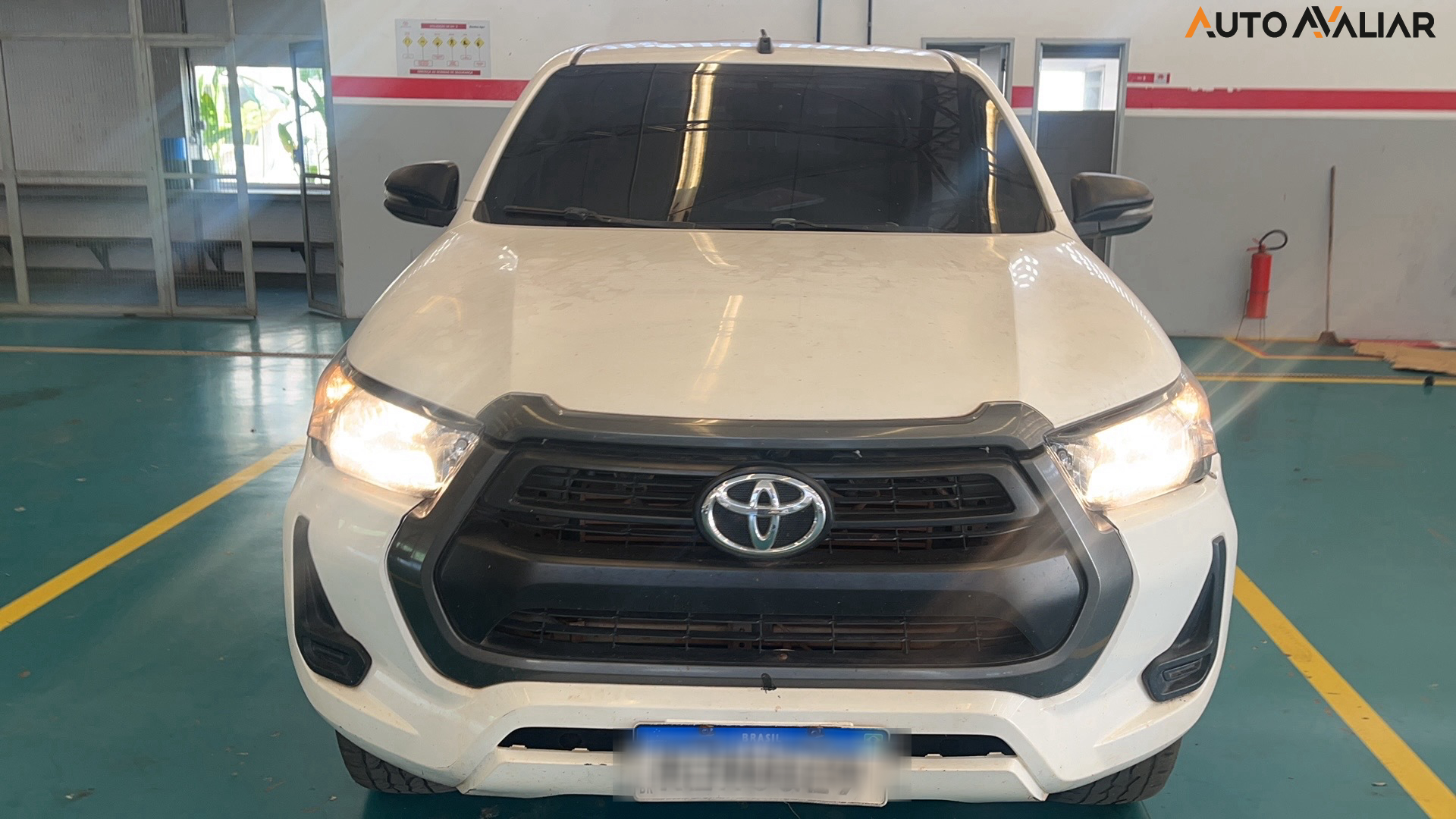 TOYOTA HILUX 2.8 D-4D TURBO DIESEL CD POWER PACK 4X4 MANUAL
