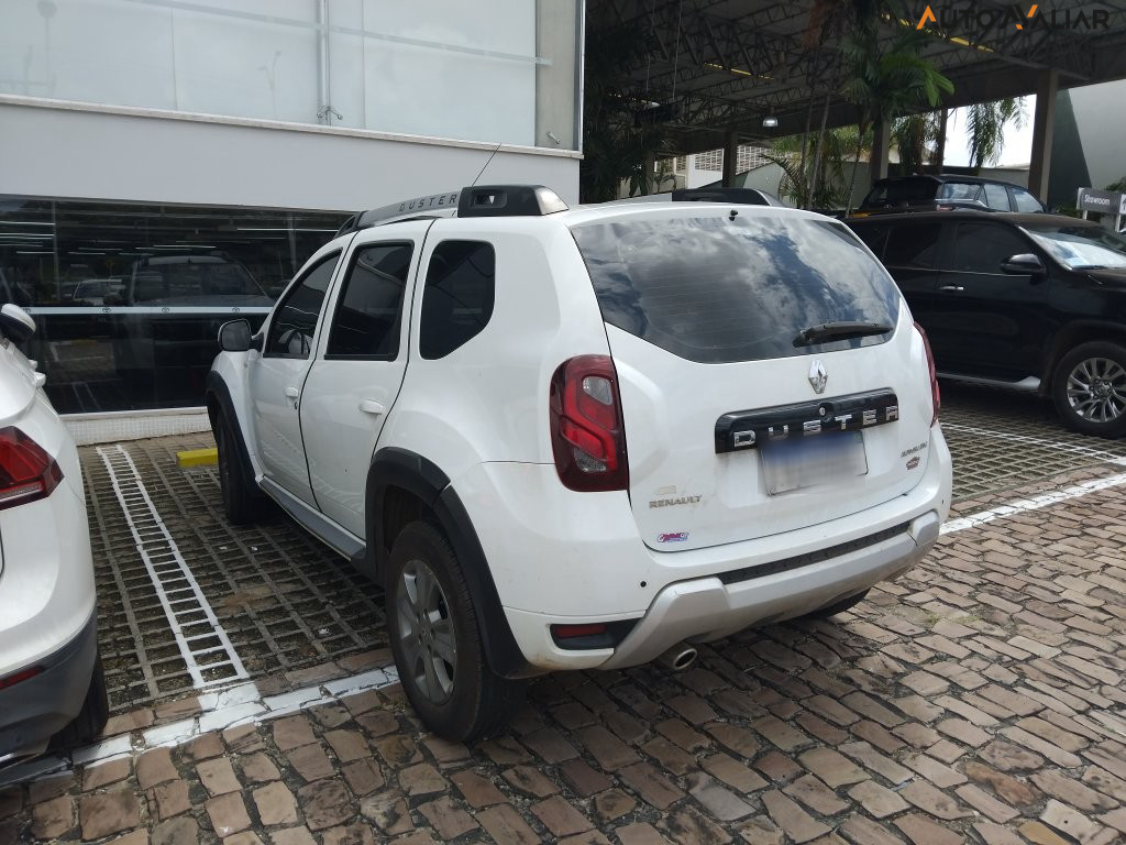 RENAULT DUSTER 2.0 DYNAMIQUE 4X2 16V FLEX 4P AUTOMATICO