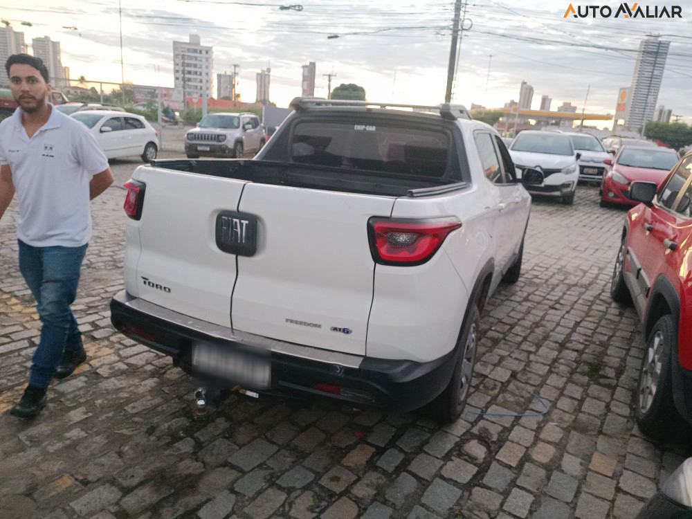 FIAT TORO 1.8 16V EVO FLEX FREEDOM AT6