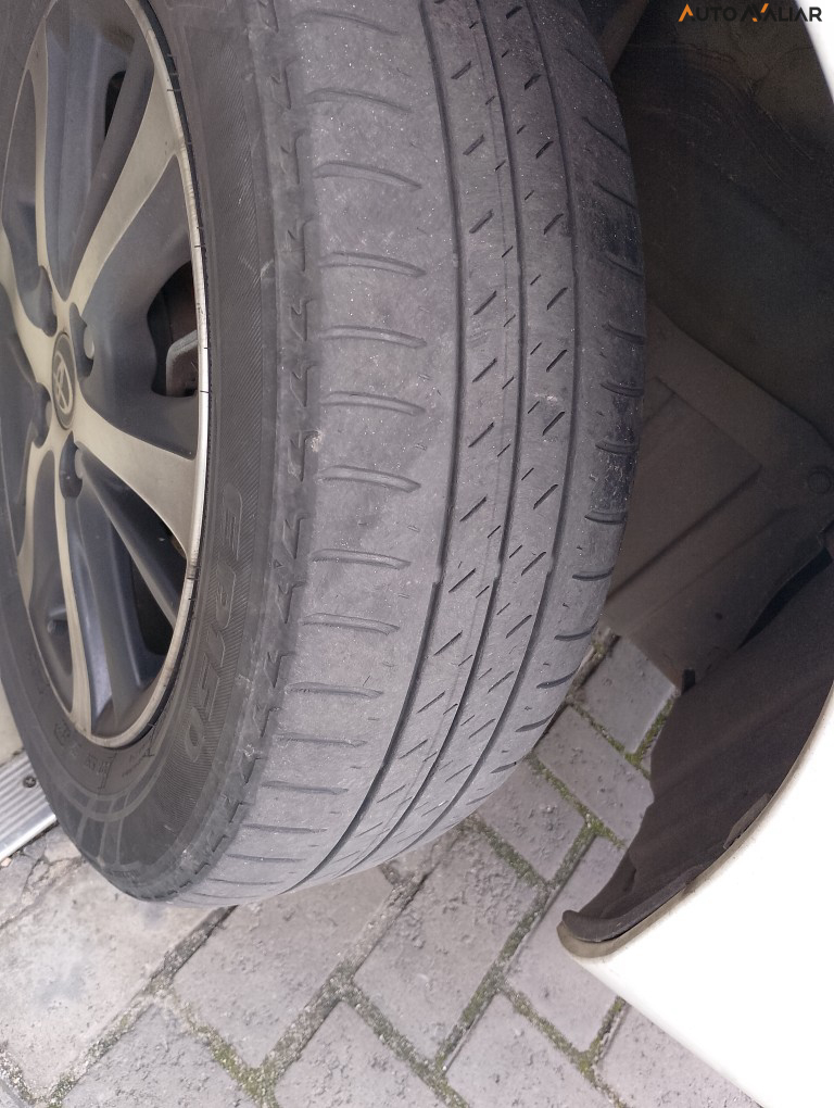 TOYOTA YARIS 1.5 16V FLEX SEDAN XLS CONNECT MULTIDRIVE