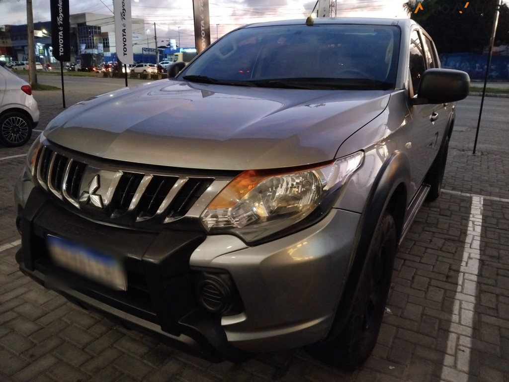 MITSUBISHI L200 TRITON  2.4 16V TURBO DIESEL OUTDOOR GLS CD 4X4 AUTOMÁTICO