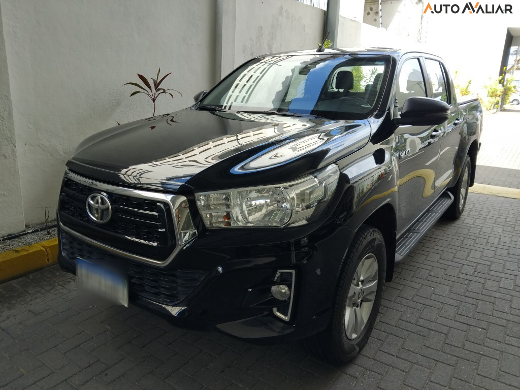 TOYOTA HILUX 2.8 SR 4X4 CD 16V DIESEL 4P AUTOMATICO