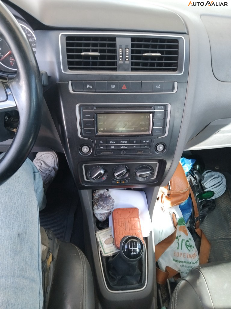 VOLKSWAGEN FOX 1.6 MSI HIGHLINE 16V FLEX 4P MANUAL