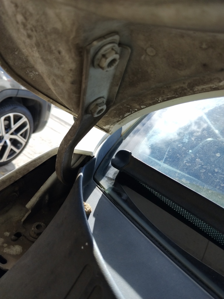 VOLKSWAGEN FOX 1.6 MSI HIGHLINE 16V FLEX 4P MANUAL