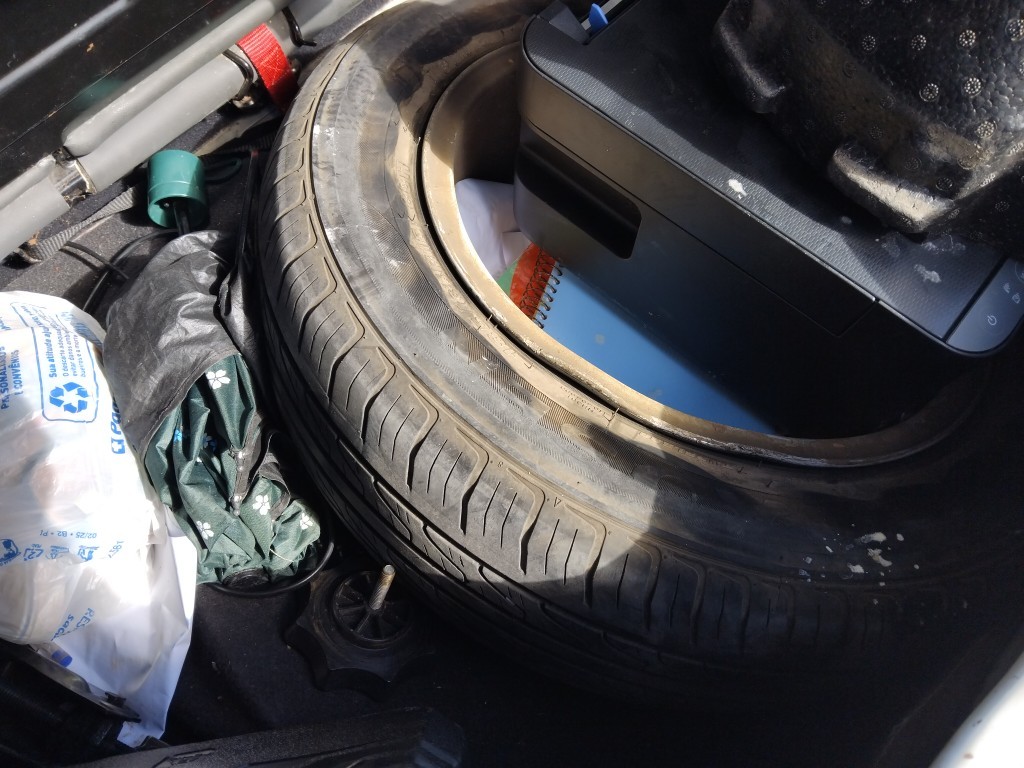 VOLKSWAGEN FOX 1.6 MSI HIGHLINE 16V FLEX 4P MANUAL