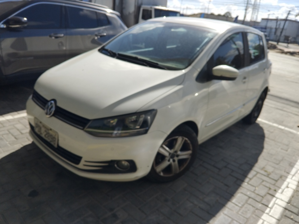 VOLKSWAGEN FOX 1.6 MSI HIGHLINE 16V FLEX 4P MANUAL