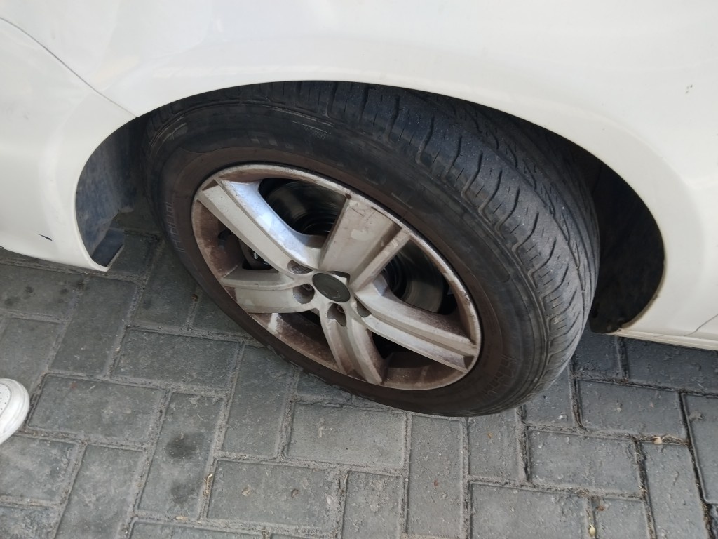 VOLKSWAGEN FOX 1.6 MSI HIGHLINE 16V FLEX 4P MANUAL