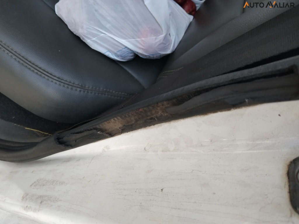 VOLKSWAGEN FOX 1.6 MSI HIGHLINE 16V FLEX 4P MANUAL