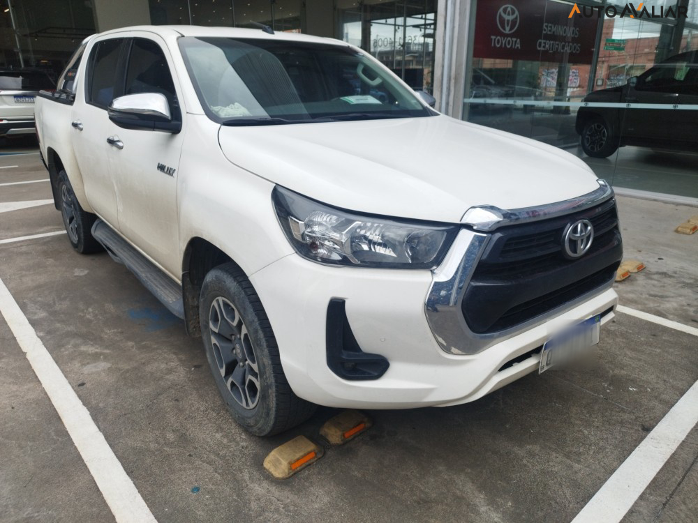 TOYOTA HILUX 2.8 D-4D TURBO DIESEL CD SRV 4X4 AUTOMÁTICO