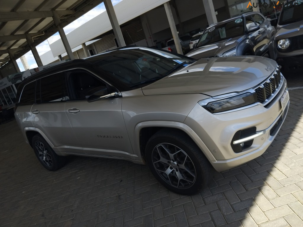 JEEP COMMANDER 2.0 TD380 TURBO DIESEL OVERLAND AT9
