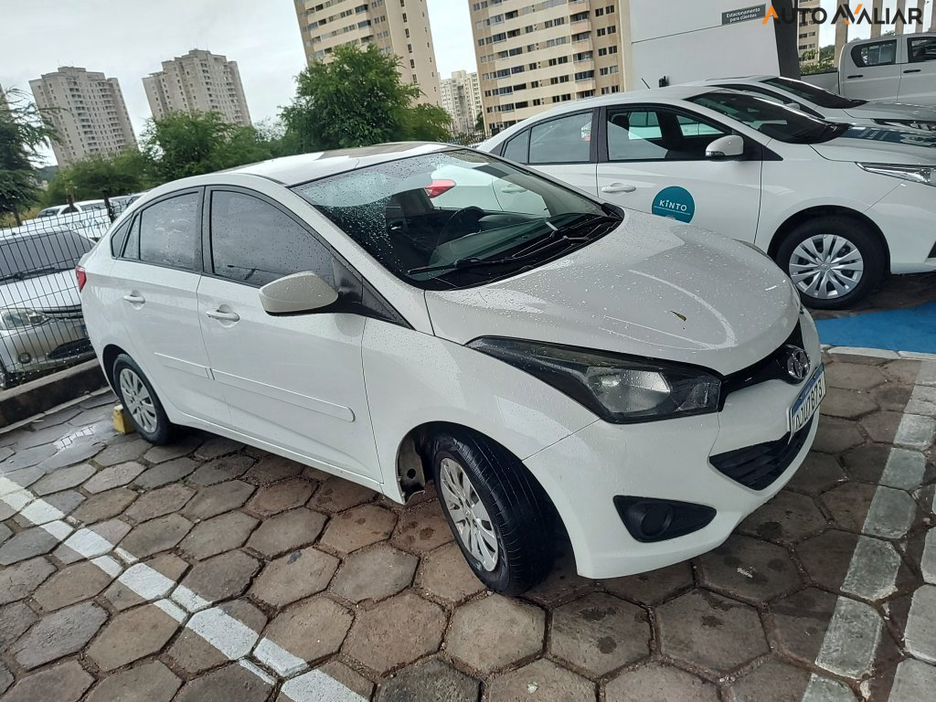 HYUNDAI HB20S 1.6 COMFORT PLUS 16V FLEX 4P MANUAL