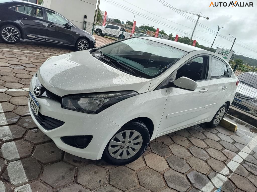 HYUNDAI HB20S 1.6 COMFORT PLUS 16V FLEX 4P MANUAL