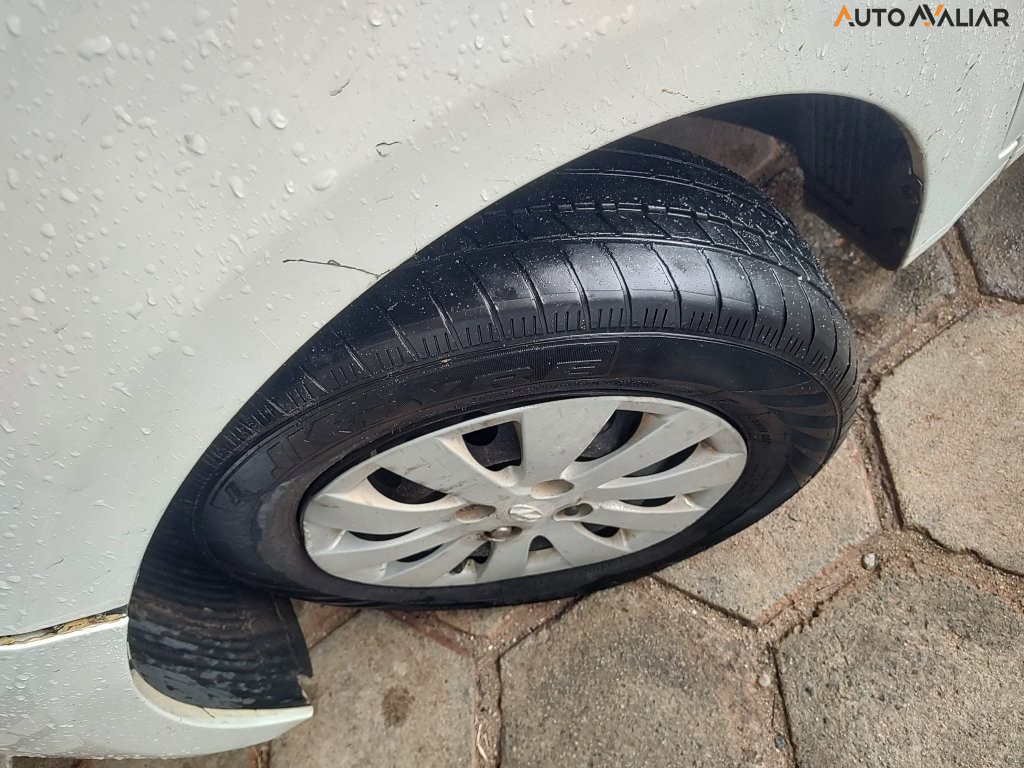 HYUNDAI HB20S 1.6 COMFORT PLUS 16V FLEX 4P MANUAL