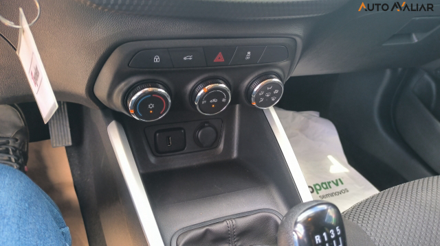 CHEVROLET ONIX 1.0 TURBO FLEX LT MANUAL