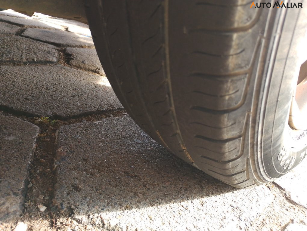 NISSAN LIVINA 1.8 SL X-GEAR 16V FLEX 4P AUTOMATICO