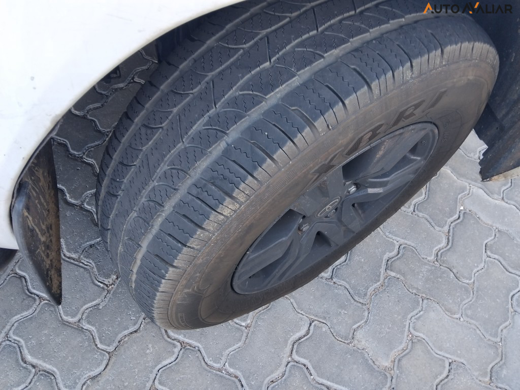 TOYOTA HILUX 2.8 D-4D TURBO DIESEL CD SR 4X4 AUTOMÁTICO
