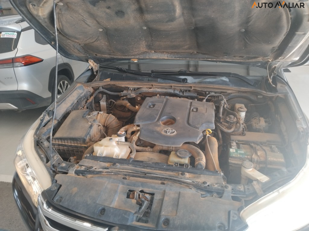 TOYOTA HILUX 2.8 SRV 4X4 CD 16V DIESEL 4P AUTOMATICO