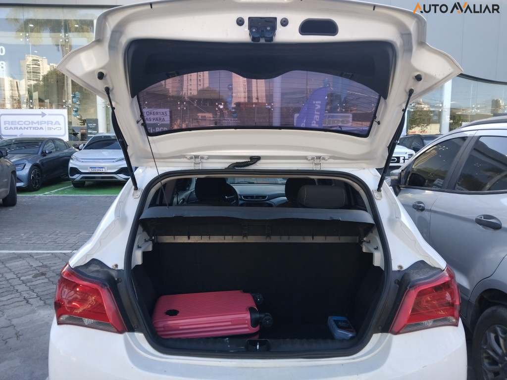 CHEVROLET ONIX 1.0 MPFI LT 8V FLEX 4P MANUAL