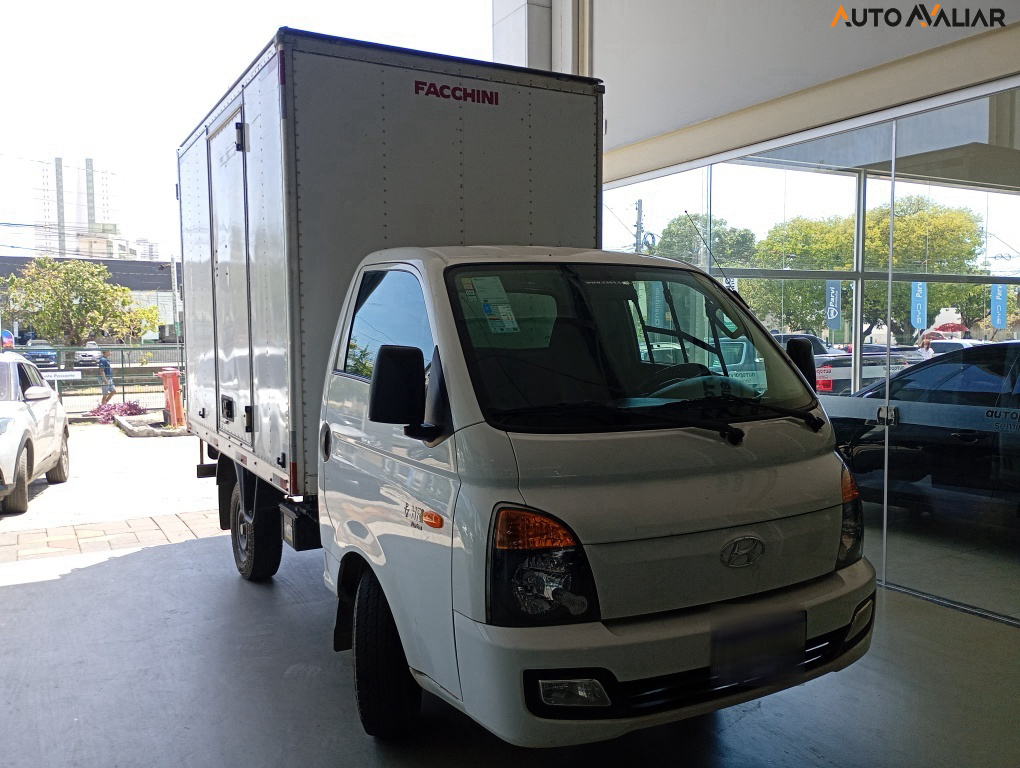 HYUNDAI HR 2.5 LONGO SEM CACAMBA 4X2 16V 130CV TURBO INTERCOOLER DIESEL 2P MANUAL