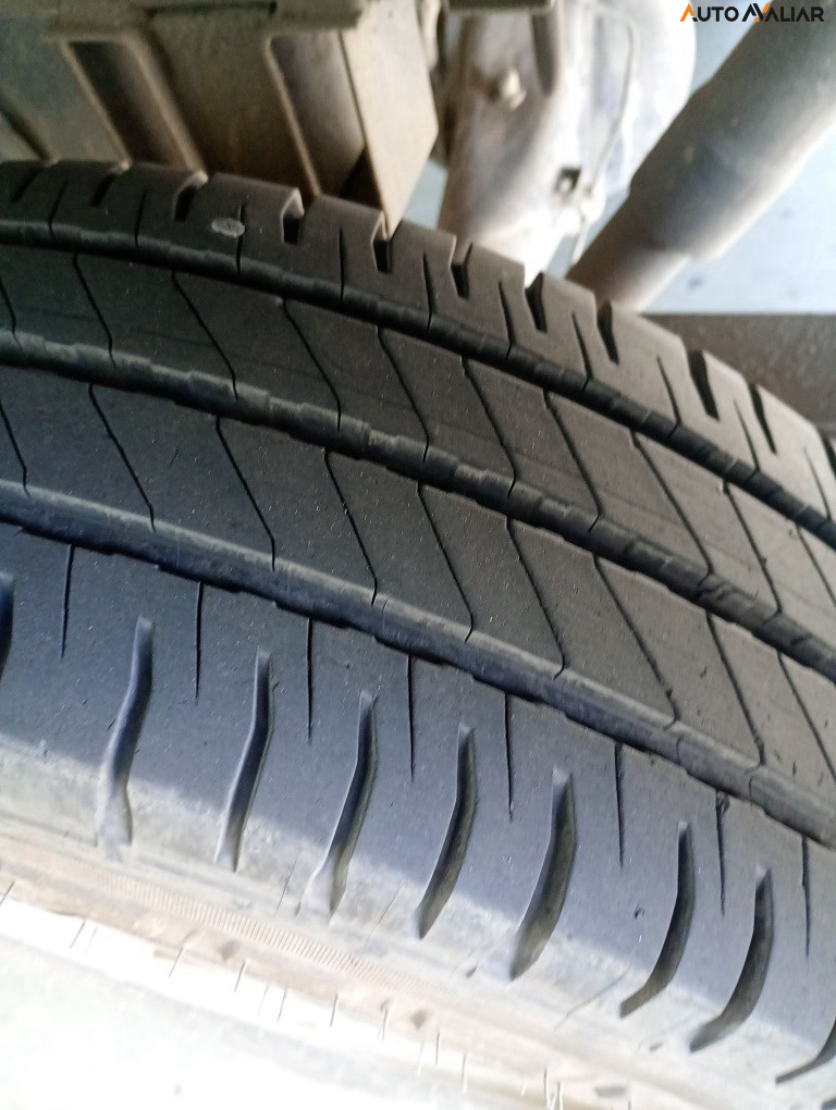 HYUNDAI HR 2.5 LONGO SEM CACAMBA 4X2 16V 130CV TURBO INTERCOOLER DIESEL 2P MANUAL