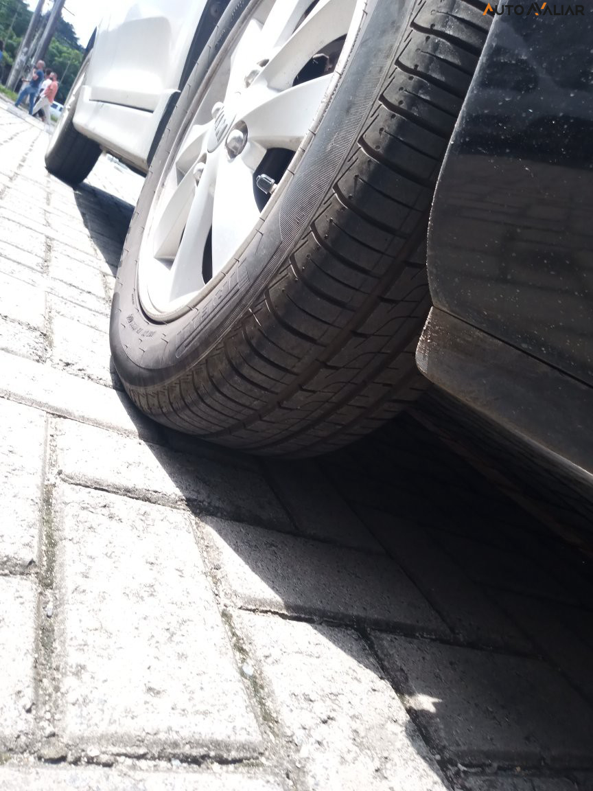 KIA PICANTO 1.0 EX 12V FLEX 4P AUTOMATICO