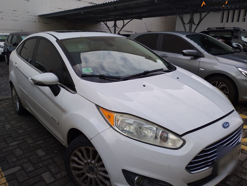FORD FIESTA 1.6 TITANIUM SEDAN 16V FLEX 4P POWERSHIFT