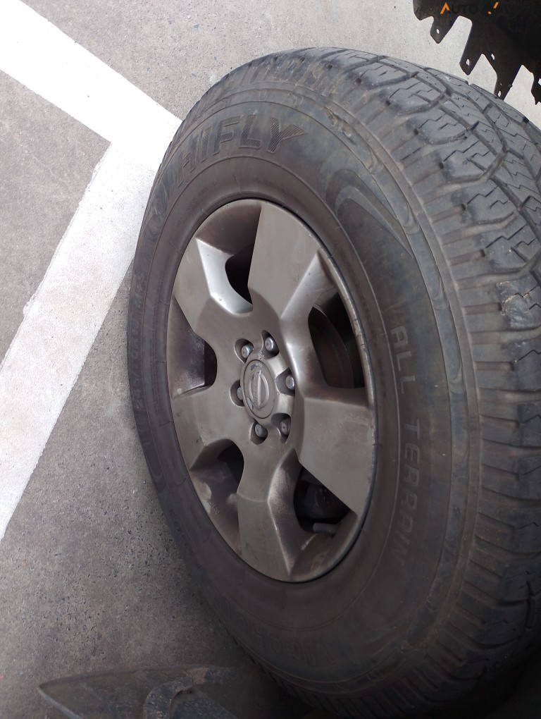 NISSAN FRONTIER LE 4X4-AT 2.5 16V TDI