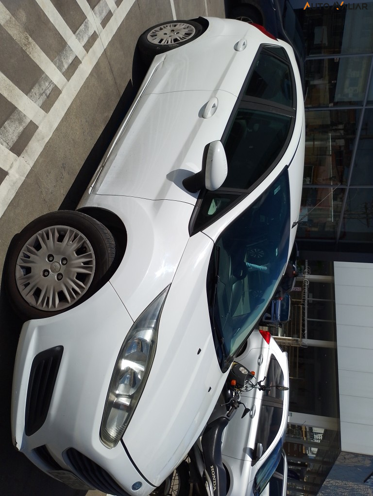 FORD FIESTA 1.5 S HATCH 16V FLEX 4P MANUAL