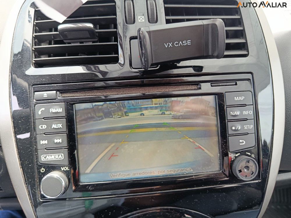 NISSAN MARCH 1.6 SL 16V FLEX 4P MANUAL