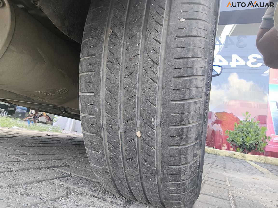 VOLKSWAGEN VOYAGE 1.6 MSI TOTALFLEX 4P MANUAL