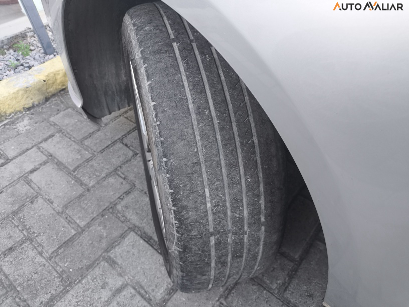 VOLKSWAGEN VOYAGE 1.6 MSI TOTALFLEX 4P MANUAL