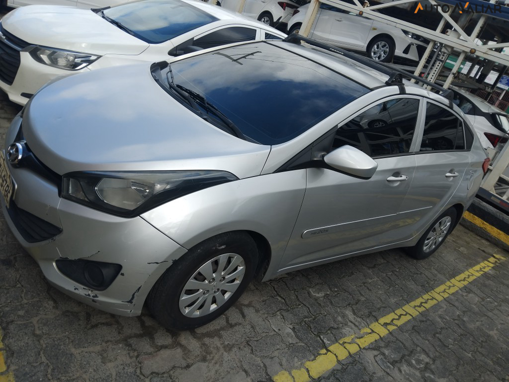 HYUNDAI HB20S 1.0 COMFORT PLUS 12V FLEX 4P MANUAL