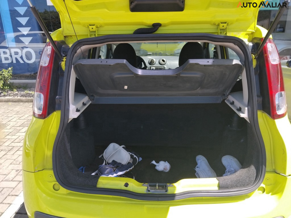 FIAT UNO 1.0 EVO VIVACE 8V FLEX 4P MANUAL