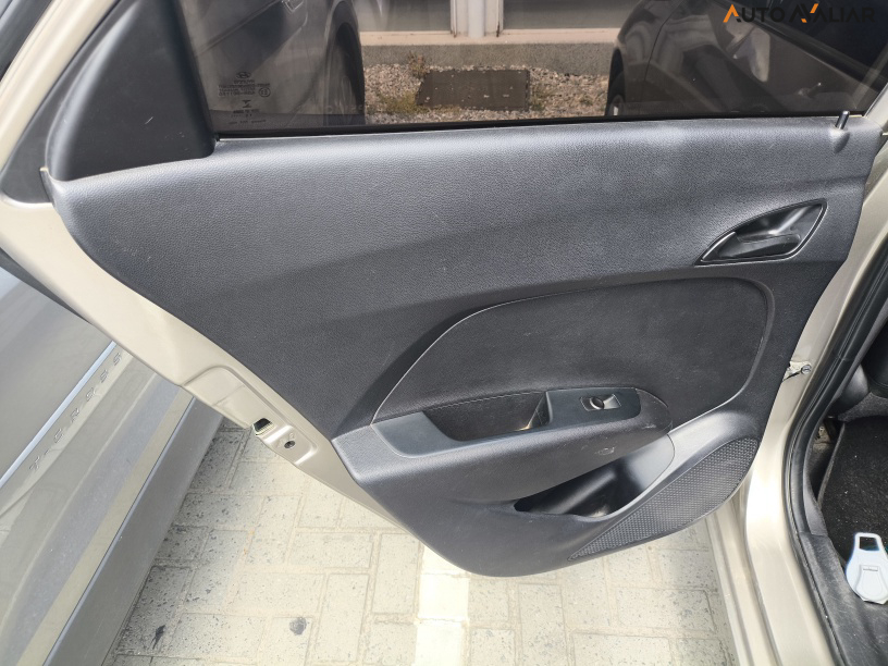 HYUNDAI HB20 1.0 COMFORT PLUS 12V FLEX 4P MANUAL