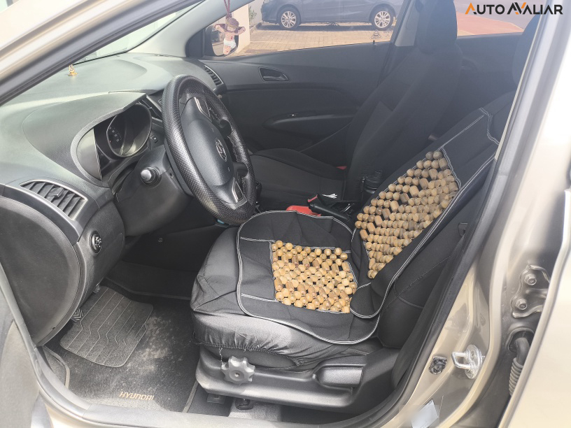 HYUNDAI HB20 1.0 COMFORT PLUS 12V FLEX 4P MANUAL