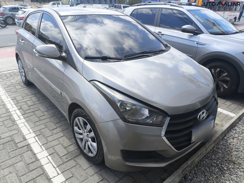 HYUNDAI HB20 1.0 COMFORT PLUS 12V FLEX 4P MANUAL