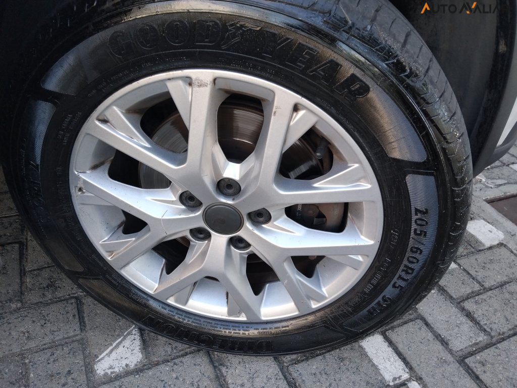 VOLKSWAGEN CROSSFOX 1.6 MI FLEX 8V 4P AUTOMATIZADO