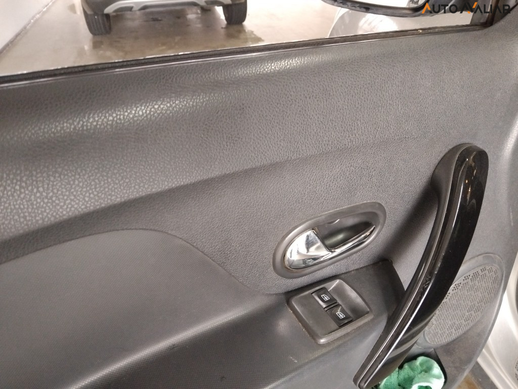 RENAULT SANDERO 1.6 16V SCE FLEX STEPWAY MANUAL