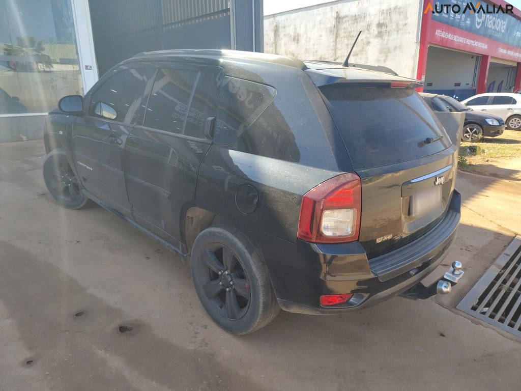 JEEP COMPASS 2.0 SPORT 4X2 16V GASOLINA 4P AUTOMATICO