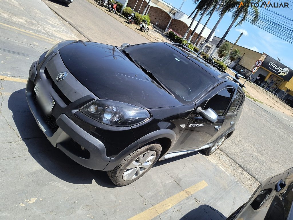 RENAULT SANDERO 1.6 STEPWAY 16V FLEX 4P AUTOMATICO