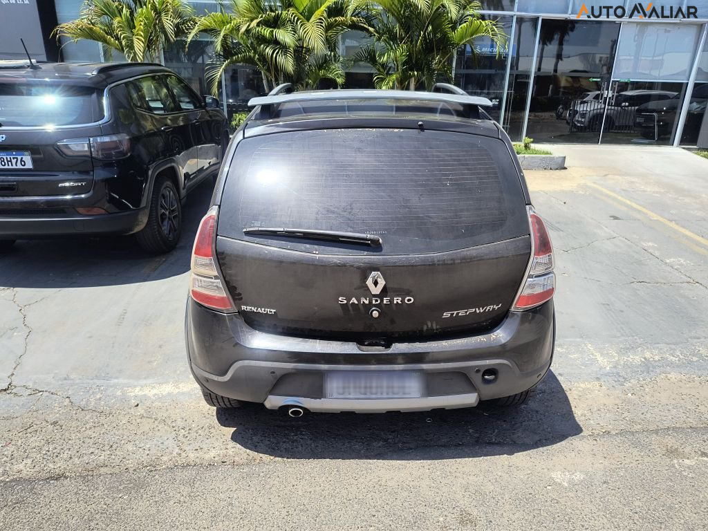 RENAULT SANDERO 1.6 STEPWAY 16V FLEX 4P AUTOMATICO