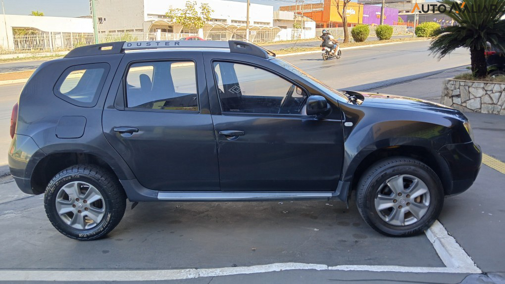 RENAULT DUSTER 2.0 DYNAMIQUE 4X2 16V FLEX 4P AUTOMATICO