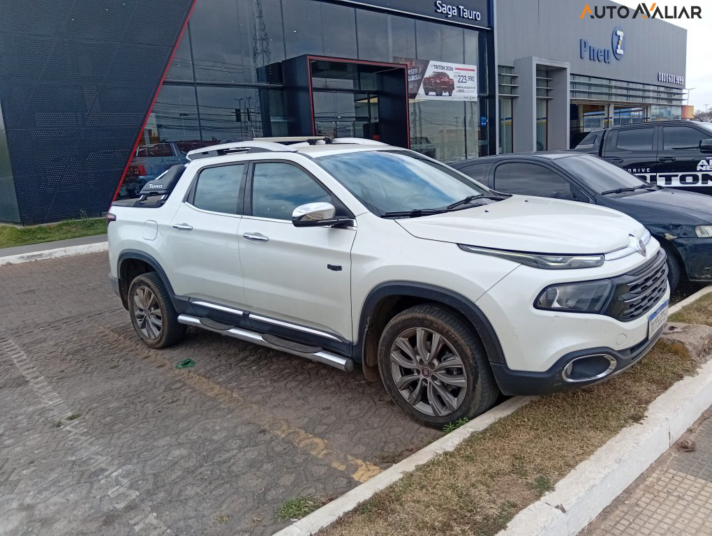 FIAT TORO 2.0 16V TURBO DIESEL RANCH 4WD AT9