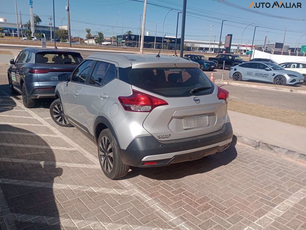 NISSAN KICKS 1.6 16V FLEXSTART SV 4P XTRONIC